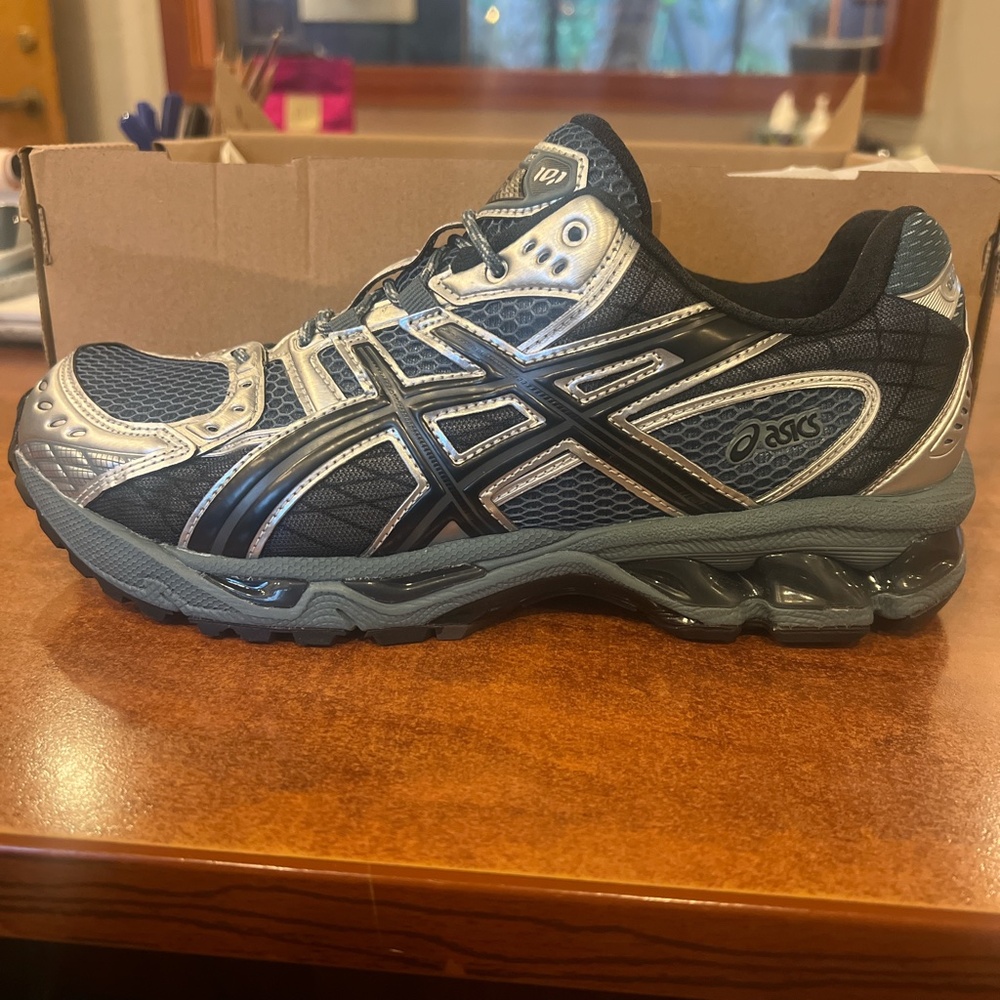 ASICS GEL NIMBUS 10.1